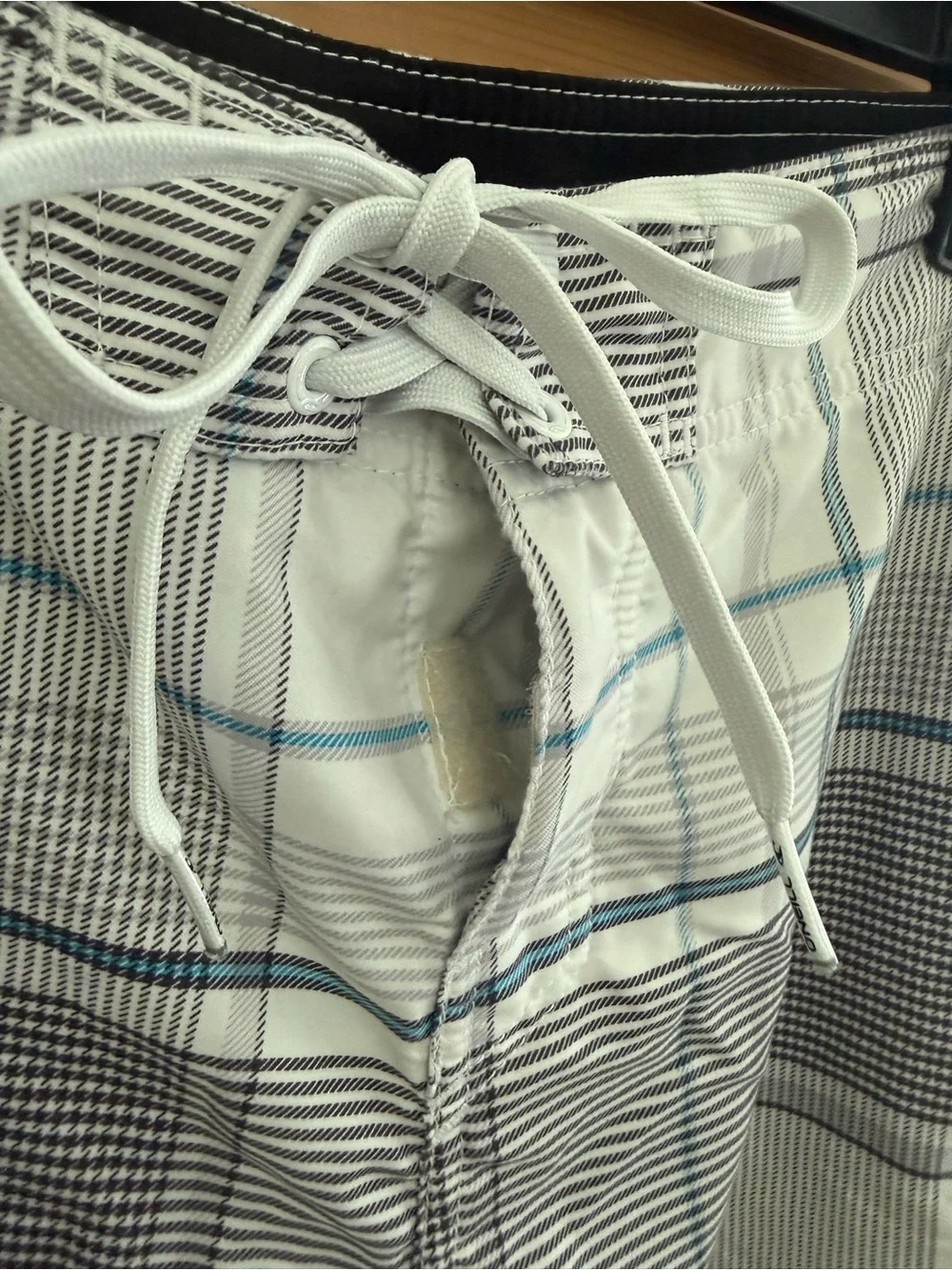 O'Neill Men’s White Plaid Swim Board Shorts with Gray, Black and Light Blue